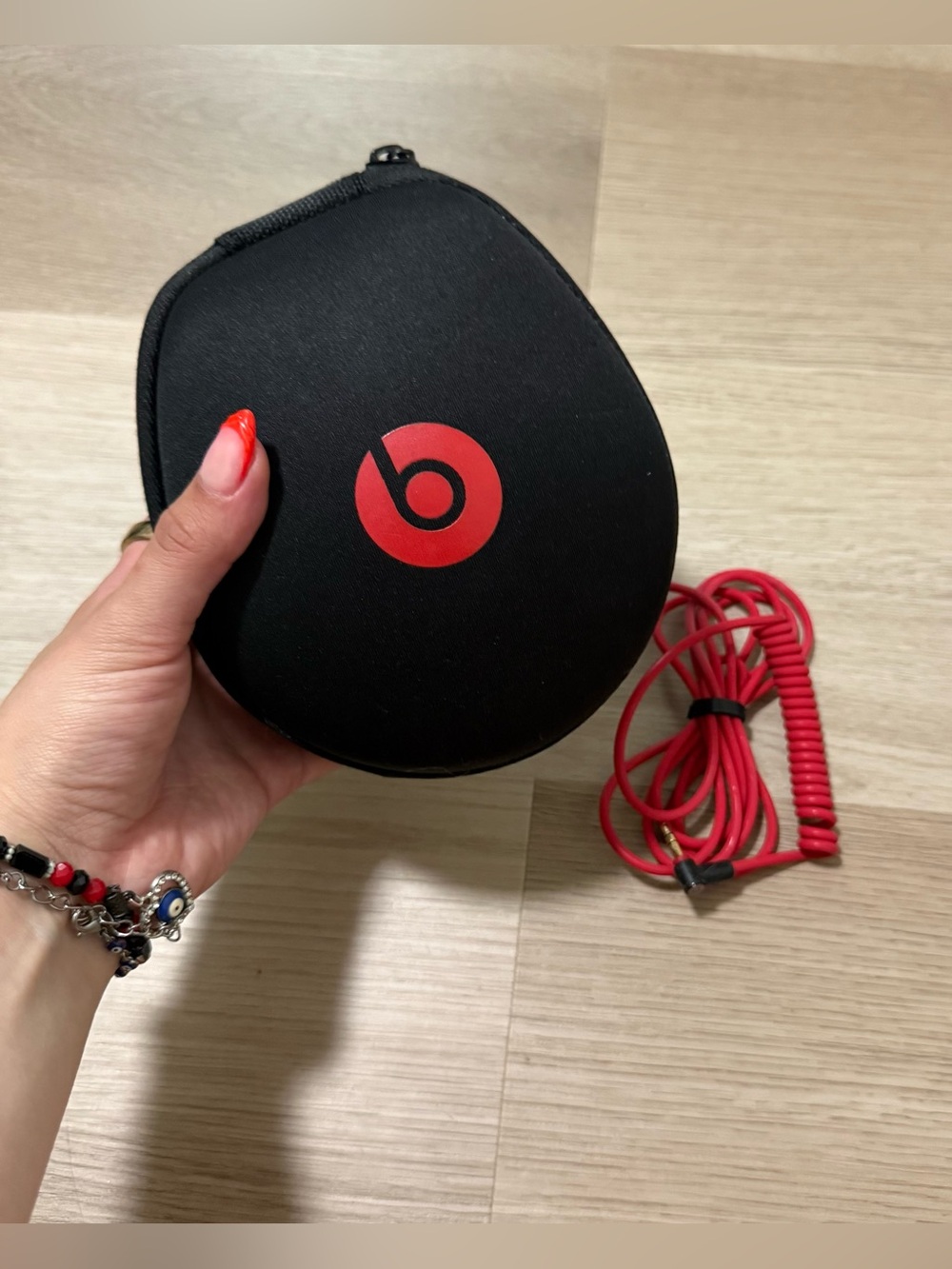 Beats by Dre Protective Carrying Case + Audio Cable